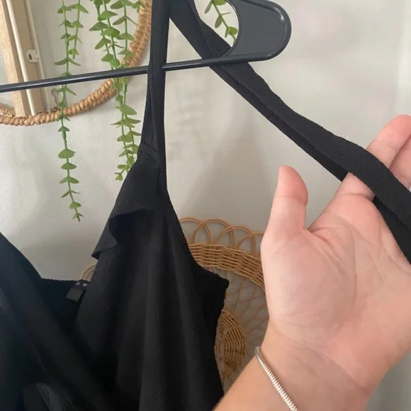 Elegant Black Jumpsuit - Picture 3 of 9